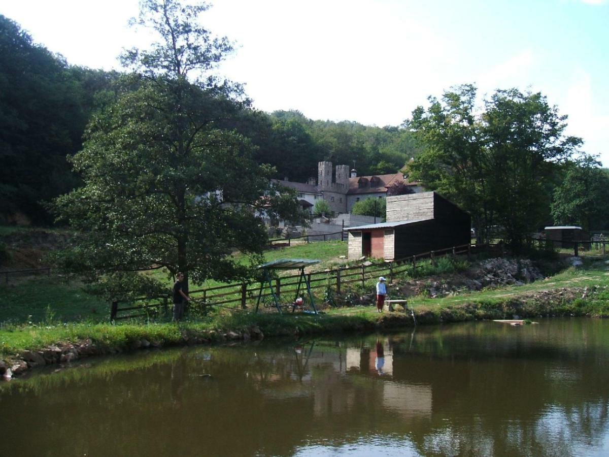 Domaine Du Bas De Chene Villa Saint-Sernin-du-Bois Exterior foto